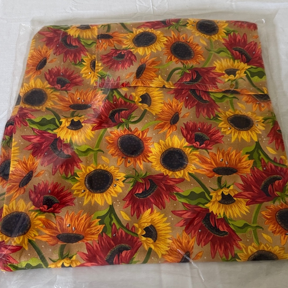 Sunflower Apron - Picture 2 of 2